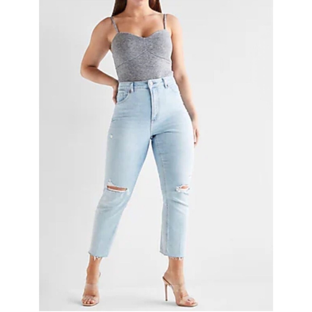 Express CURVY SUPER HIGH WAISTED RIPPED MOM JEANS